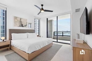 3 bedrooms, in-room safe, iron/ironing board, travel crib