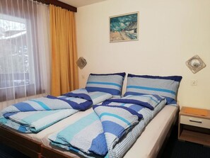 2 chambres, lit parapluie, Wi-Fi gratuit, draps fournis