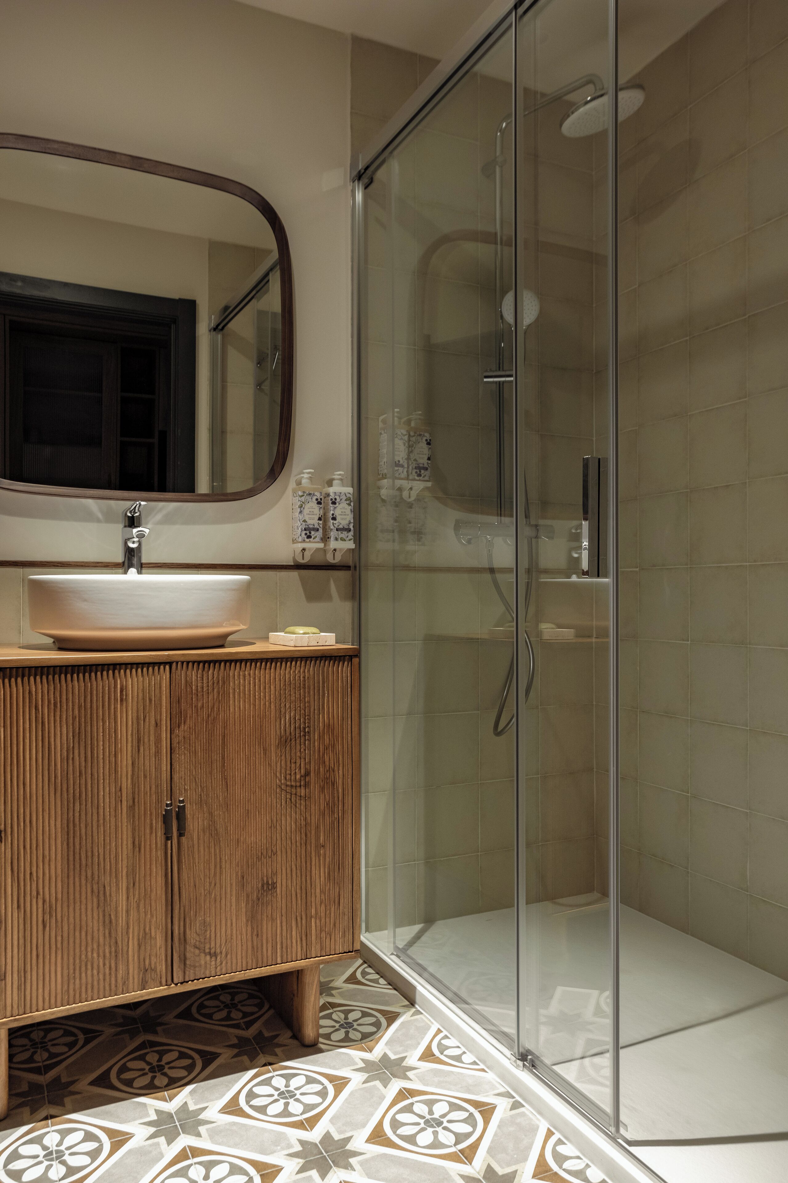 Photo - Batimont Suites & Apartments