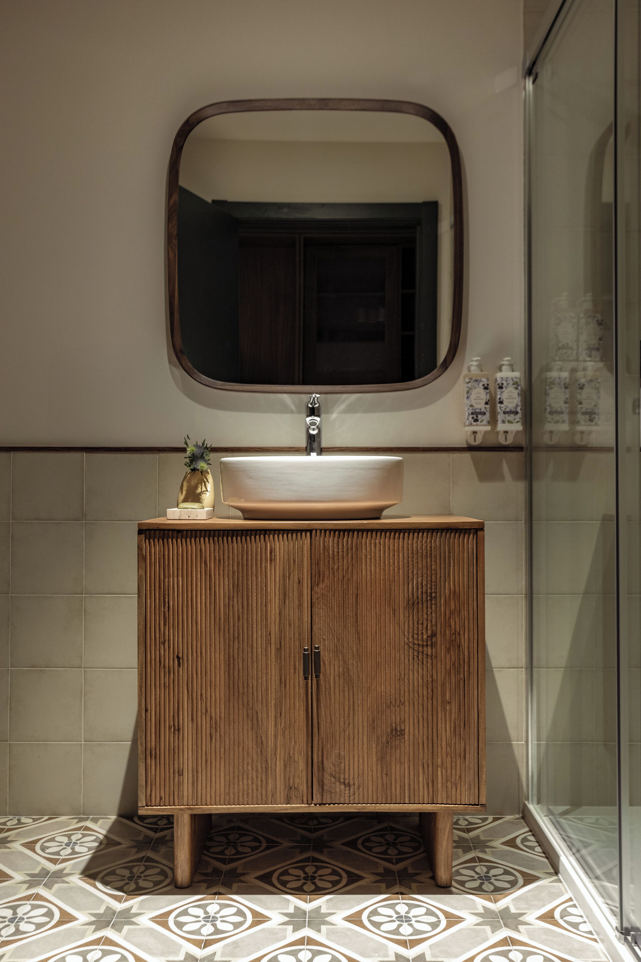 Photo - Batimont Suites & Apartments