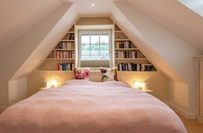 2 slaapkamers, een strijkplank/strijkijzer, gratis wifi