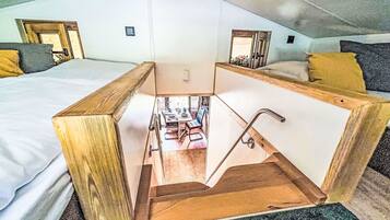 2 bedrooms