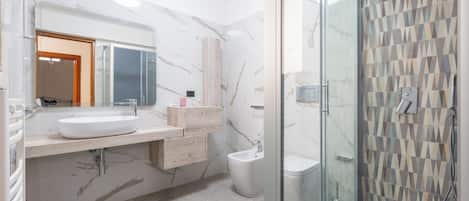 Hair dryer, towels