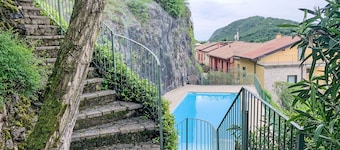 Apartment i Torri Del Benaco med 4 soverom som kan romme 8