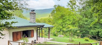 Magnifica villa indipendente per 5 ospiti con WIFI, TV, patio, animali ammessi e parcheggio