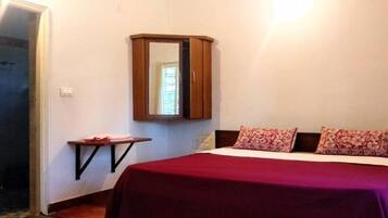 1 bedroom, WiFi, bed sheets