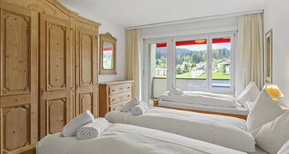 Cosy apartment for 5 guests with WIFI, TV and balcony