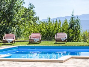 Pool - Private Villa with private pool, WIFI, A/C, hot tub, TV, terrace, pets allowed, panoramic view (Gornji Proložac)