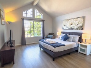 4 chambres, fer et planche à repasser, Wi-Fi, draps fournis