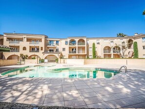 Pool - Beautiful apartment for 4 people with pool, A/C, WIFI, TV and balcony (La Bouillabaisse)