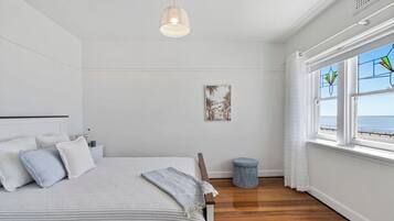 2 Schlafzimmer, Bügeleisen/Bügelbrett, kostenloses WLAN, Bettwäsche