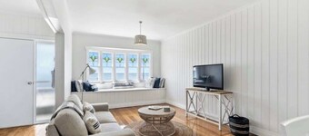 Ocean Views & City Convenience Perfect Getaway