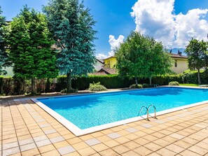 Pool - Nice apartment for 5 guests with WIFI, A/C, pool, TV and balcony (Domaso)