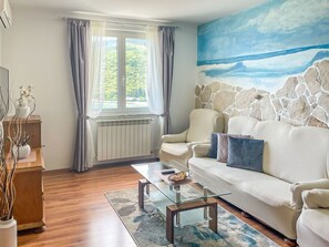 TV - Nice apartment for 4 people with A/C, WIFI, TV and terrace (Labin)