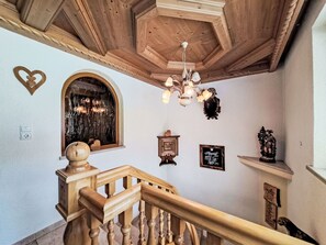 Interior - Stunning villa for 8 guests with WIFI, TV, balcony and pets allowed (Ramsau Im Zillertal)