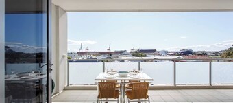 This apartment is a 3 bedroom(s), 2.5 bathrooms, located in Fremantle, WA.