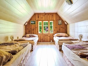 2 bedrooms, free WiFi, bed sheets