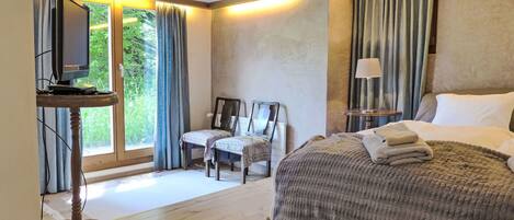 6 chambres, fer et planche à repasser, Wi-Fi gratuit