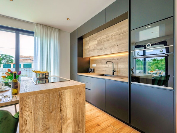 Microwave, oven, dishwasher