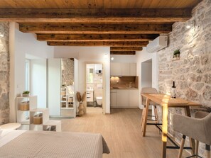3 bedrooms, free WiFi - Beautiful private villa for 8 guests with private pool, WIFI, A/C, TV and terrace (Vodice)