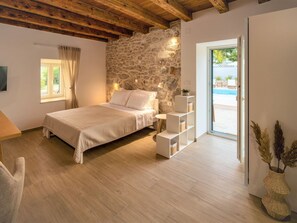 3 bedrooms, free WiFi - Beautiful private villa for 8 guests with private pool, WIFI, A/C, TV and terrace (Vodice)