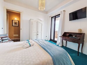 3 bedrooms, travel cot, free WiFi