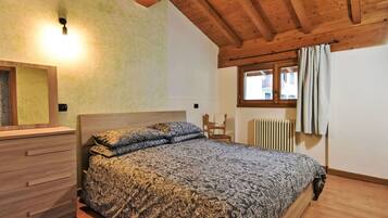 3 Schlafzimmer, Reisekinderbett, kostenloses WLAN
