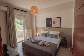 Comfort Apartment | 1 bedroom, blackout curtains, soundproofing, iron/ironing board