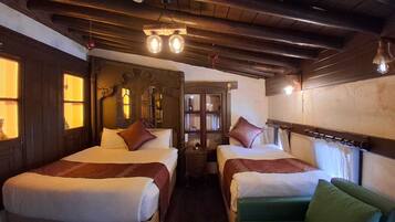 Deluxe Triple Room, City View | Desk, laptop workspace, soundproofing, free WiFi