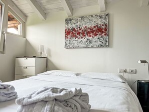 1 Schlafzimmer, Reisekinderbett, kostenloses WLAN, Bettwäsche