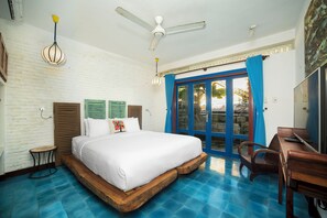 Family House, Garden View | 2 bedrooms, desk, laptop workspace, soundproofing - Loft House 2BR Seaside An Bang Beach (Da Nang)