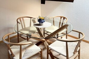 Dining - Apartment in Beatenberg, Switzerland (Beatenberg)