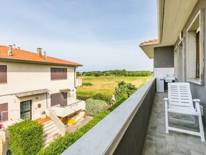 Terrace/patio - Lovely apartment for 6 people with WIFI, balcony and pets allowed (Cecina)