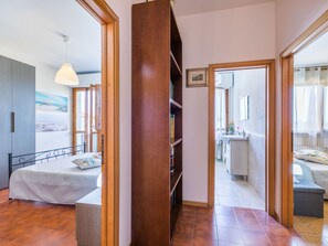 2 Schlafzimmer, Reisekinderbett, kostenloses WLAN, Bettwäsche