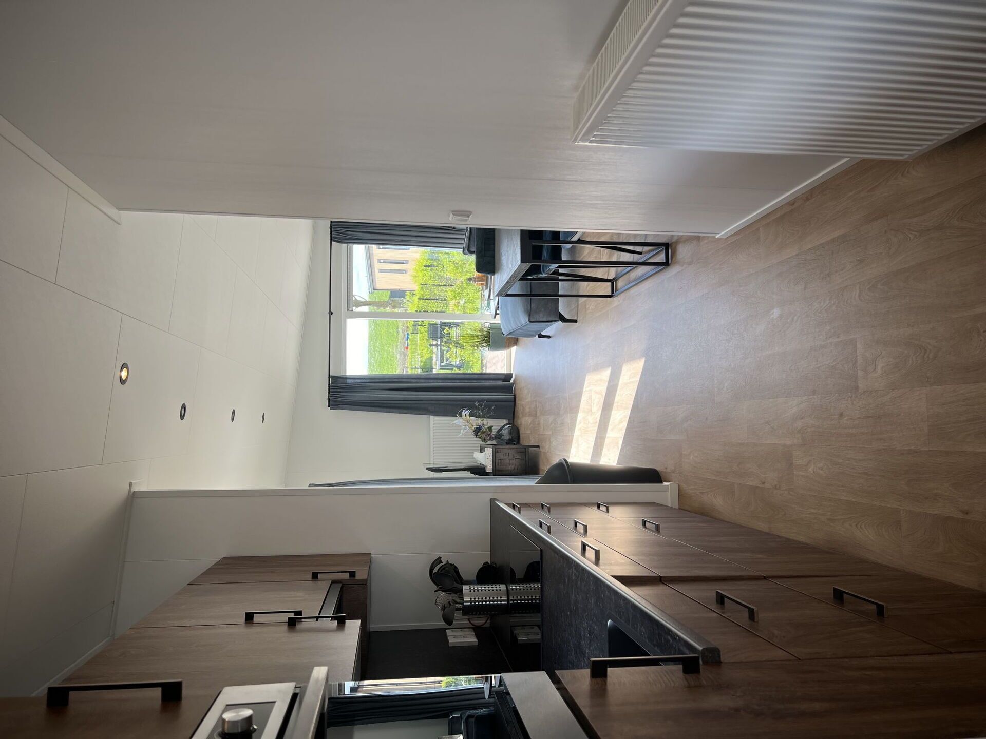 Fenster, Gebäude, Cabinetry, Beleuchtung, Holz, Die Architektur, Interior Design, Flooring, Fussboden