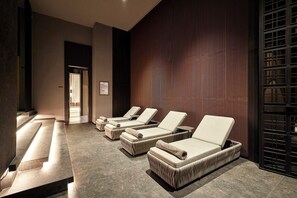 Körperbehandlungen, Ganzkörperwickelbehandlung, Körperpeelings