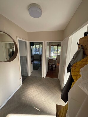 Apartment | Bathroom | Shower, towels - Spacious 1 bed Flat in Zone 2 (London)