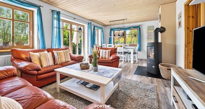 Pippilotta - Kamin, finnische Sauna, Dusche, Terrasse, Trockner, Stellplatz