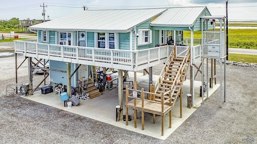 Cocodrie Waterfront Fishing Camp - Sportsmans Paradise