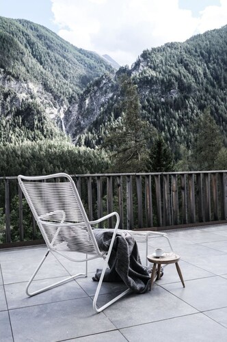 Beautiful apartment for 6 guests with WIFI, TV, balcony and pets allowed