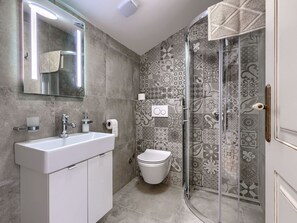 Bathroom - Beautiful  villa for 4 guests with A/C, WIFI, hot tub, private pool, TV, terrace and pets allowed (Pazin)