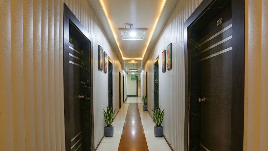 Fabhotel Shivani Residency