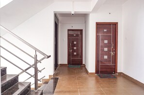 Lobby - Fabhotel En Suite (Pune)