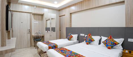 Lakens van Egyptisch katoen, luxe beddengoed, een kluis op de kamer