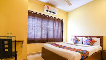 Egyptian cotton sheets, premium bedding, in-room safe, free WiFi
