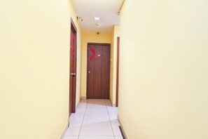 Lobby - Fabhotel Gokul Residency (Barakpur)