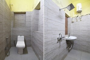 Deluxe Room | Bathroom | Shower, rainfall showerhead, free toiletries, towels - Fabhotel Marina (Kolkata)