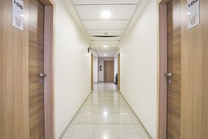 Lobby - Fabhotel Balaji Inn (Nashik)