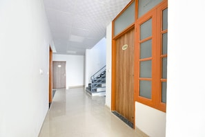 Lobby - FabHotel Blue Stone Stay (Gurugram)