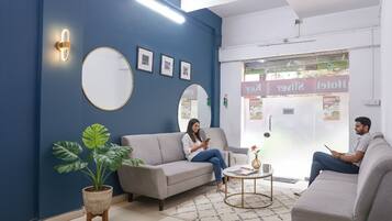 Siddeområde i lobbyen